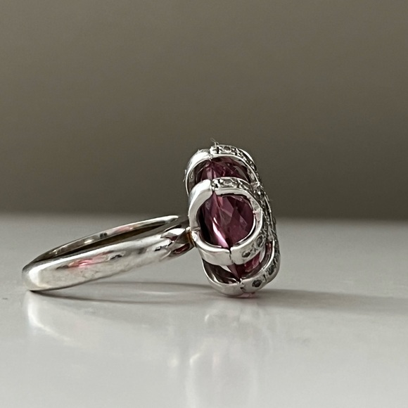14k white gold pink sapphire and diamond chips ring - Picture 8 of 12